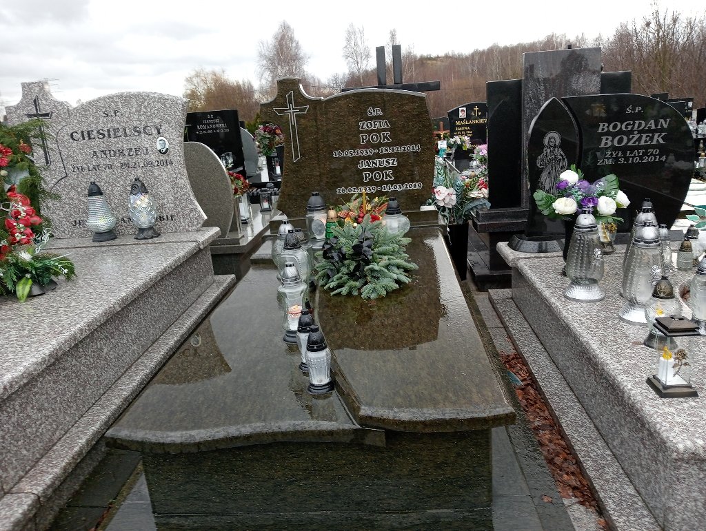 Grób Janusz Pok